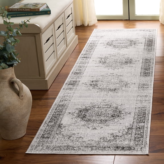 Safavieh Atlas Dinah Oriental Runner Rug, Ivory/Gray, 2'2" x 8'