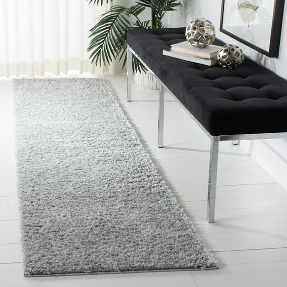 SAFAVIEH August Carlene Solid Plush Shag Runner Rug, Silver, 2'3" x 6' - Modern Design, Silver, Non-Shedding & Easy Cleaning, Ultra Plush Thick Pile, Ideal for Living Room, Bedroom, Entryway