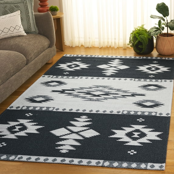SAFAVIEH Augustine Bradford Geometric Area Rug, Black/Light Gray, 4' x 6'