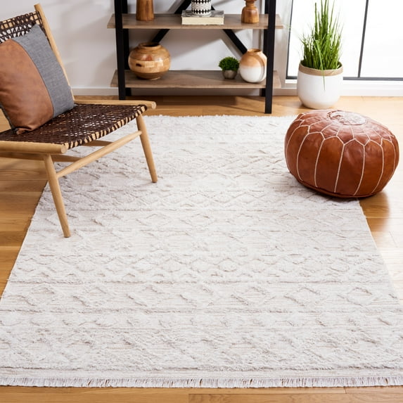SAFAVIEH Augustine Cromwell Geometric Area Rug, Ivory, 5' x 7'7"