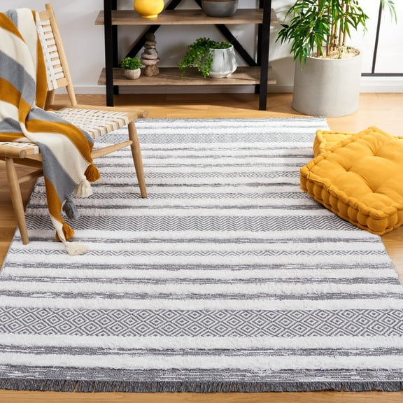SAFAVIEH Augustine Maggie Striped Area Rug, Gray/Ivory, 4' x 6'