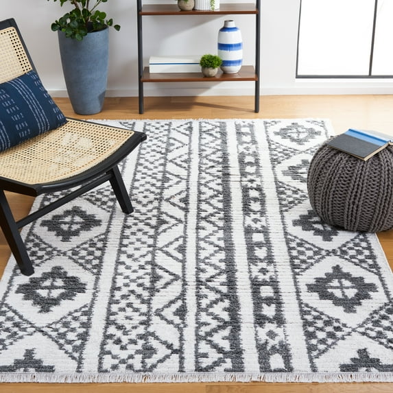 SAFAVIEH Augustine Norman Geometric Area Rug, Gray/Ivory, 6'4" x 9'6"