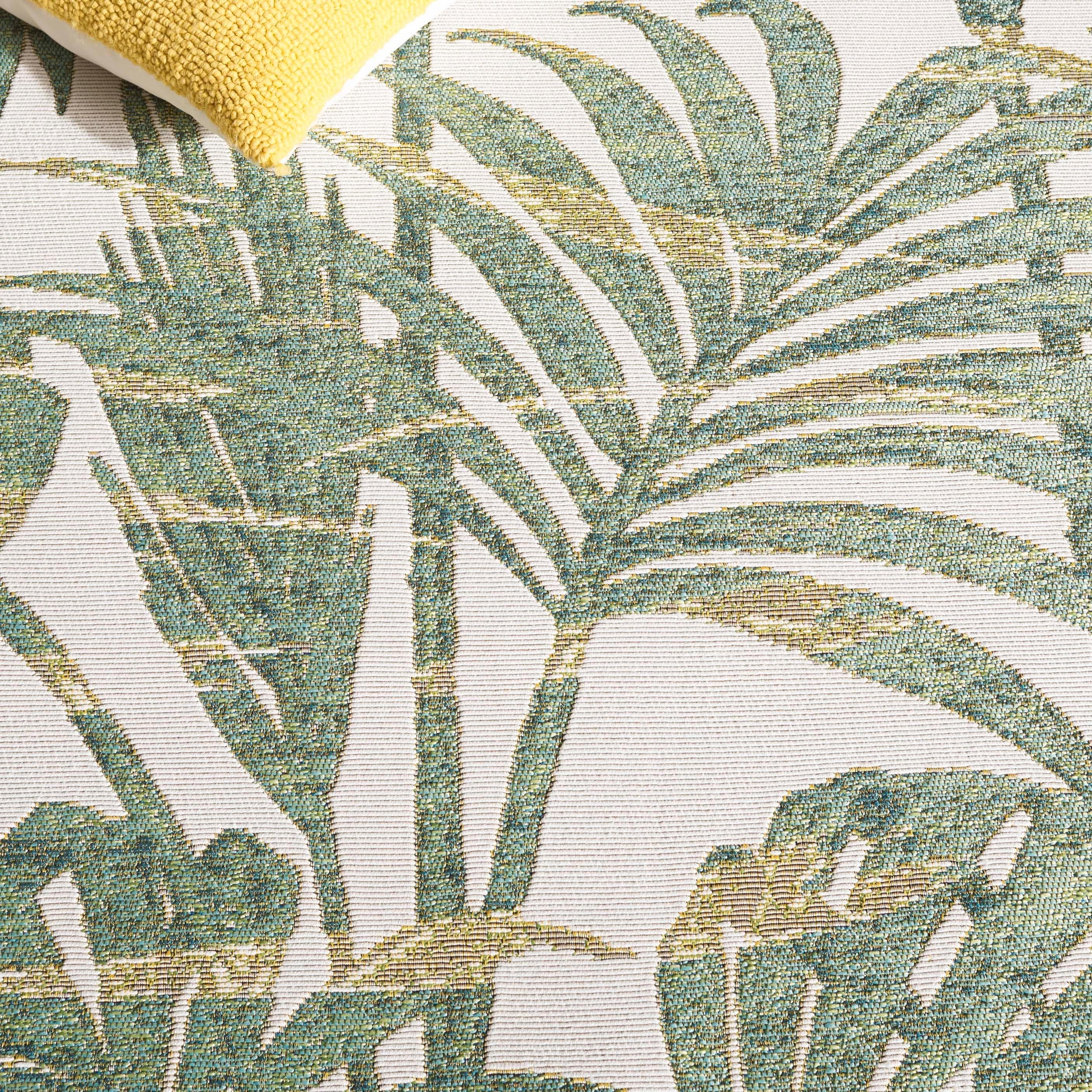 SAFAVIEH Barbados Cahir Botanical Indoor/Outdoor Area Rug, Ivory/Green, 5'3" x 7'6"