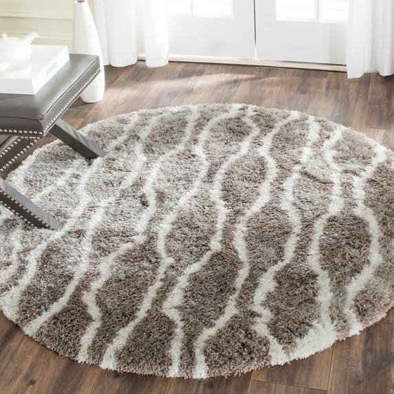 SAFAVIEH Barcelona Melinda Geometric Shag Area Rug, Silver/Ivory, 5' x 5' Round