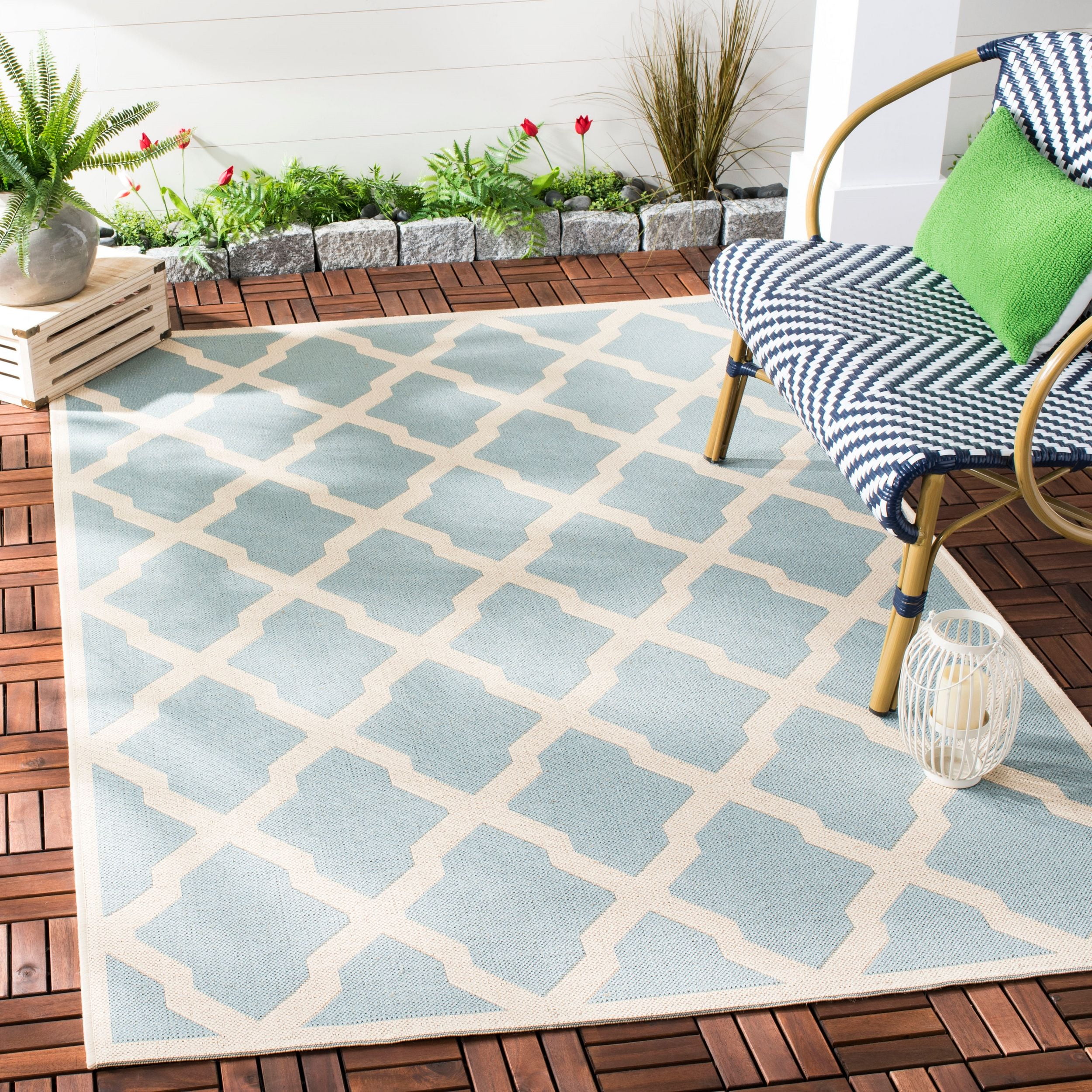 Aqua and Cream Rectangular Synthetic Easy Care Area Rug, 4' x 6'