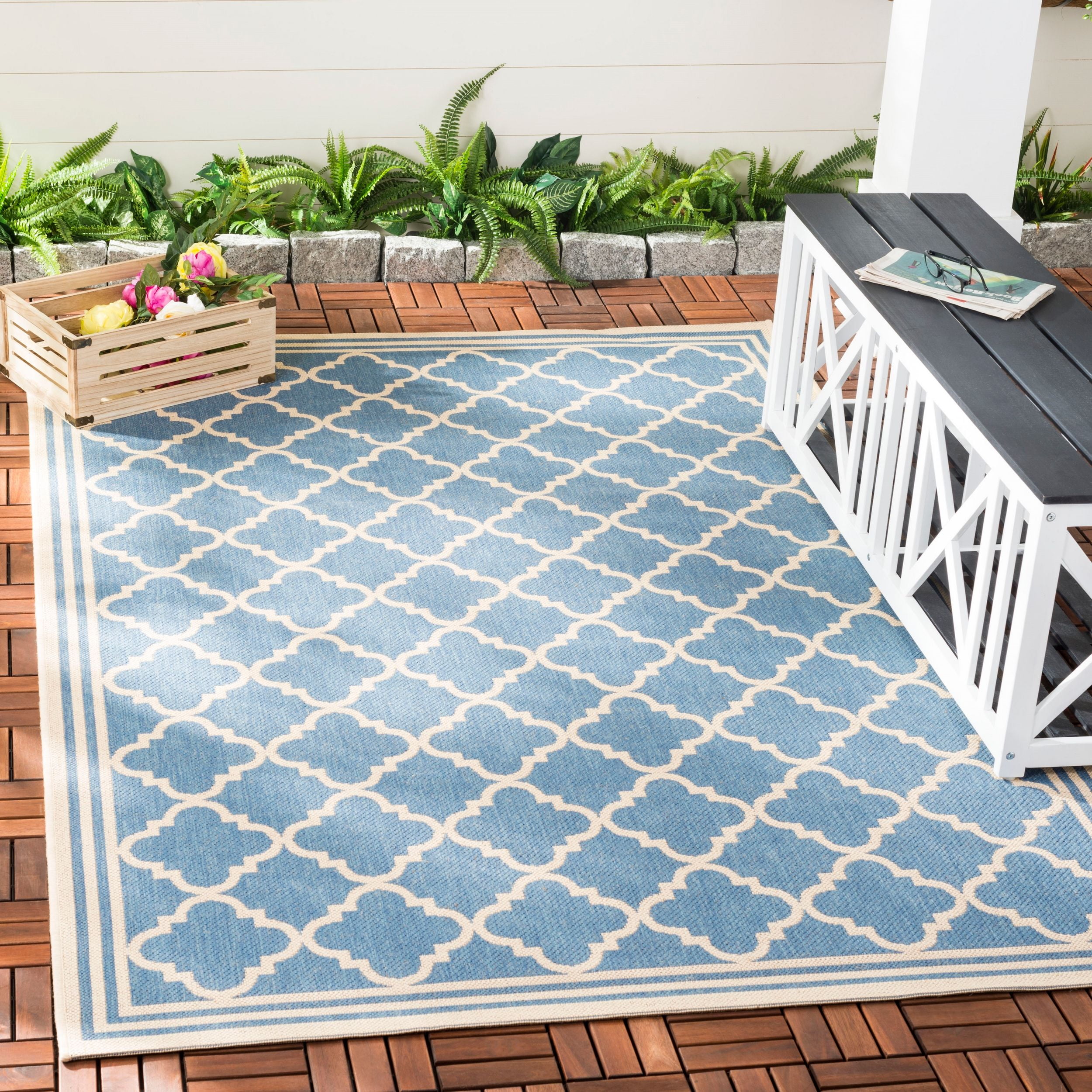 SAFAVIEH Beach House Nima Trellis Indoor/Outdoor Area Rug Blue/Cream, 6'7" x 6'7" Square