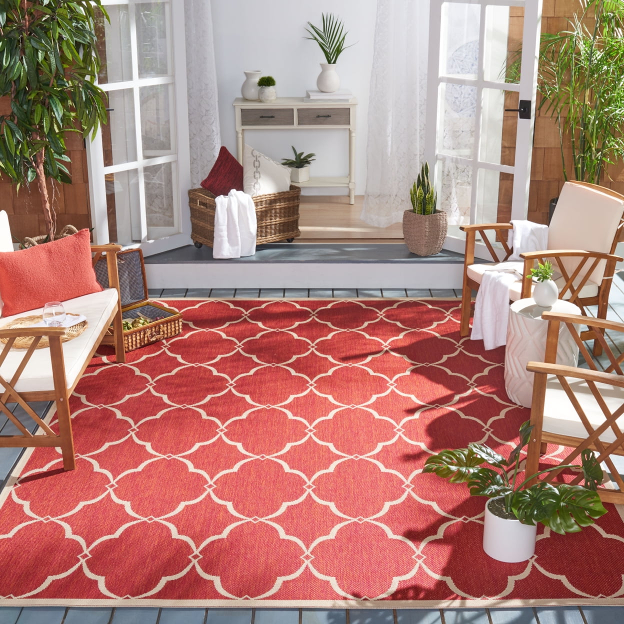 Red and Creme Geometric Synthetic Indoor/Outdoor Rug - 3' x 5'