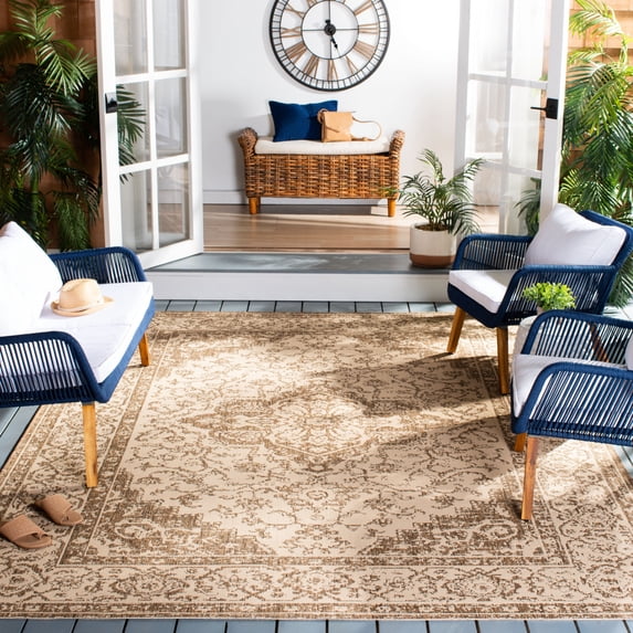 SAFAVIEH Beach House Stanice Medallion Indoor/Outdoor Runner Rug, Cream/Beige, 2'2" x 6'