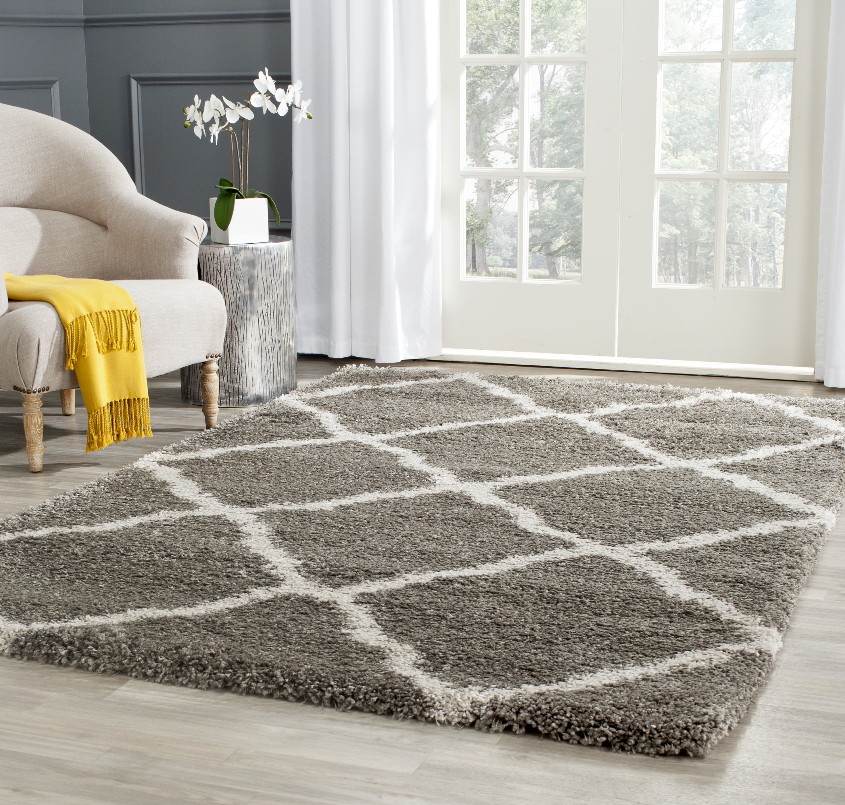 Taupe and Grey Geometric Shag Area Rug, 4' x 6'
