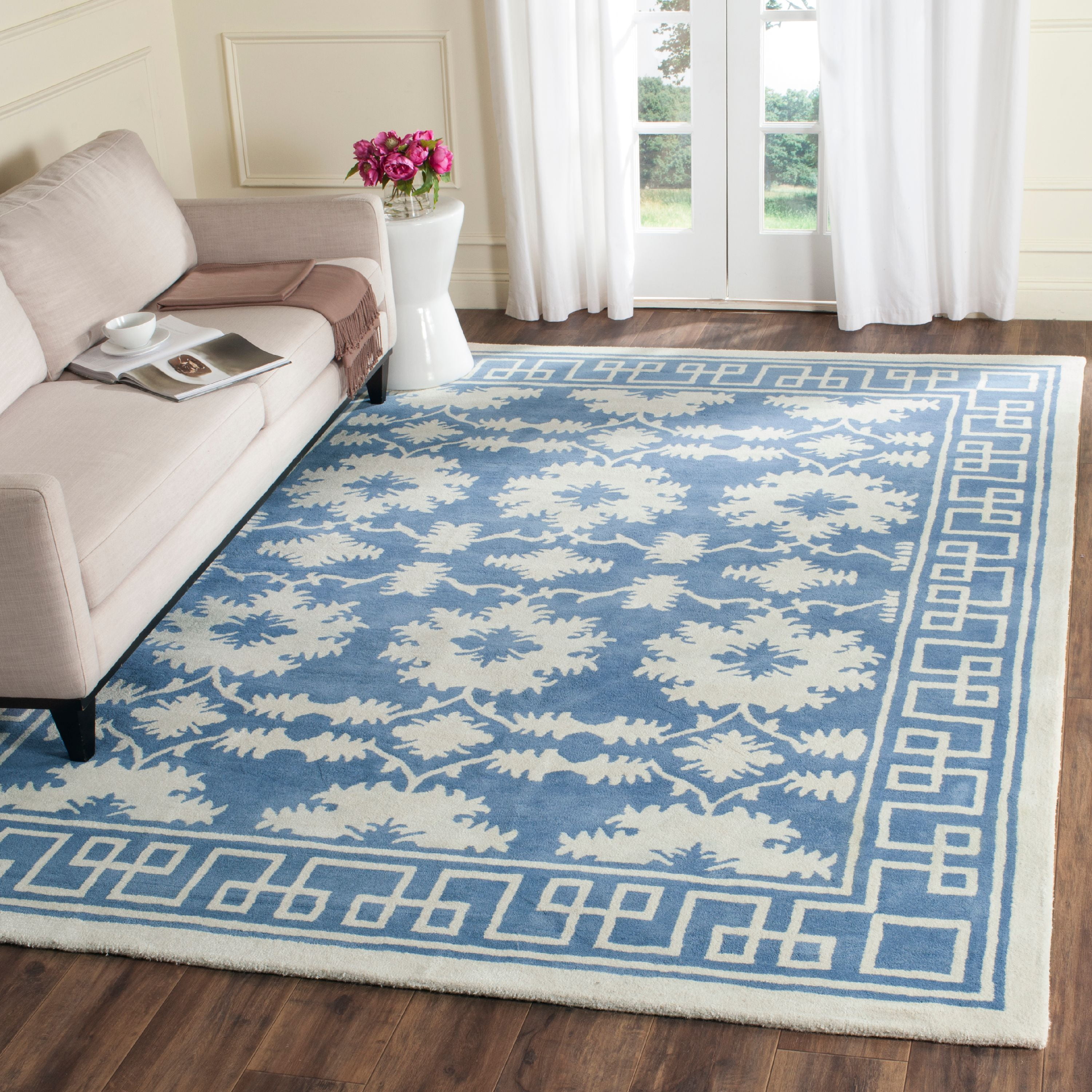 Hand-Tufted Wool Square Area Rug in Blue/Ivory - 5' x 5'