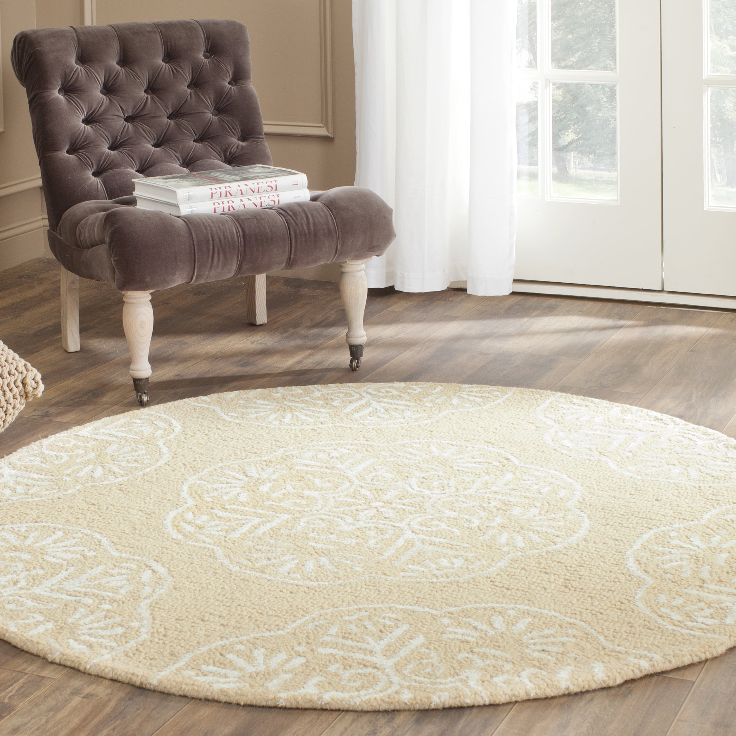 Bella Beige and White Round Hand-Tufted Wool Rug