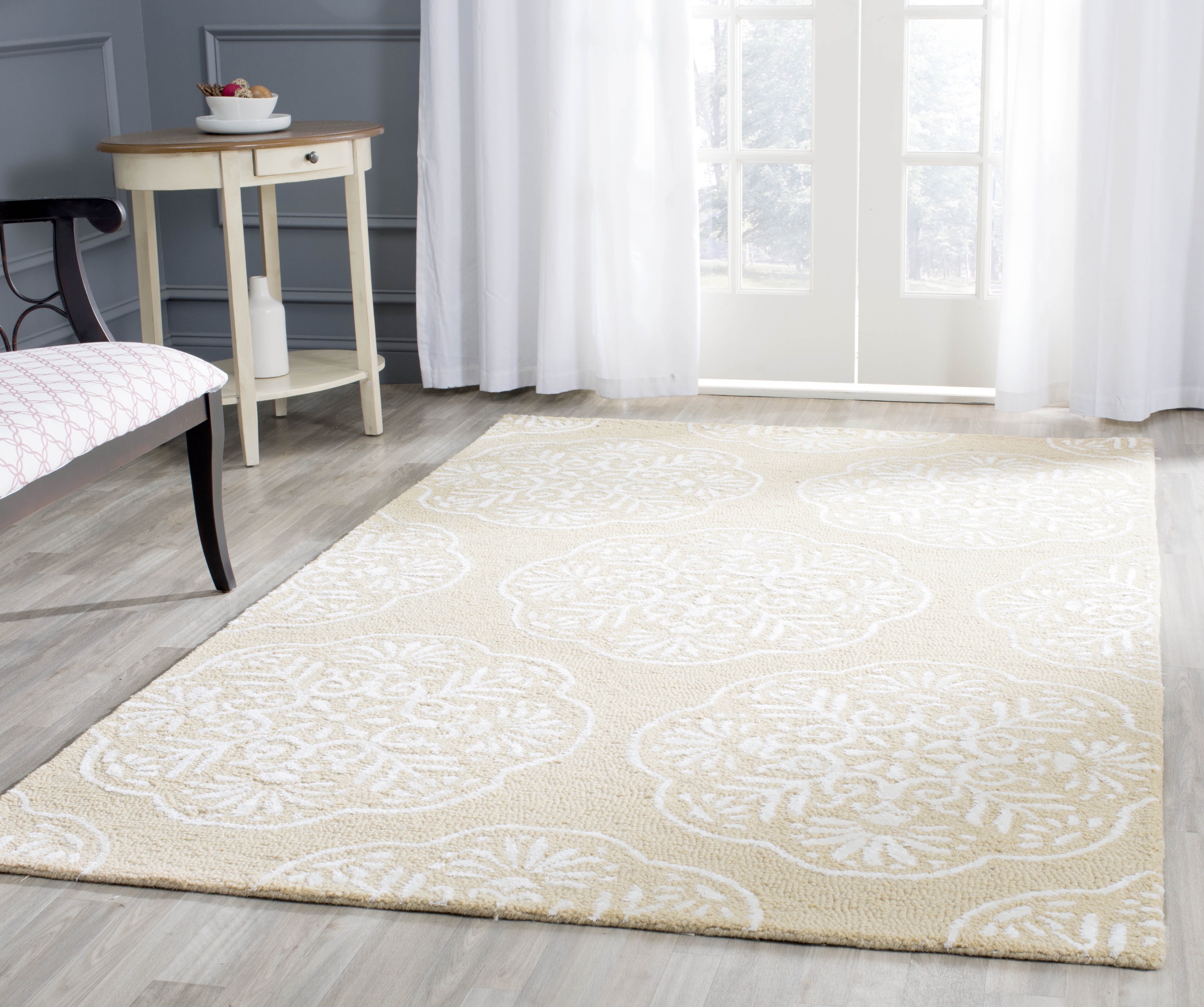 Bella Hand-Tufted Beige & White Wool 6' x 9' Area Rug
