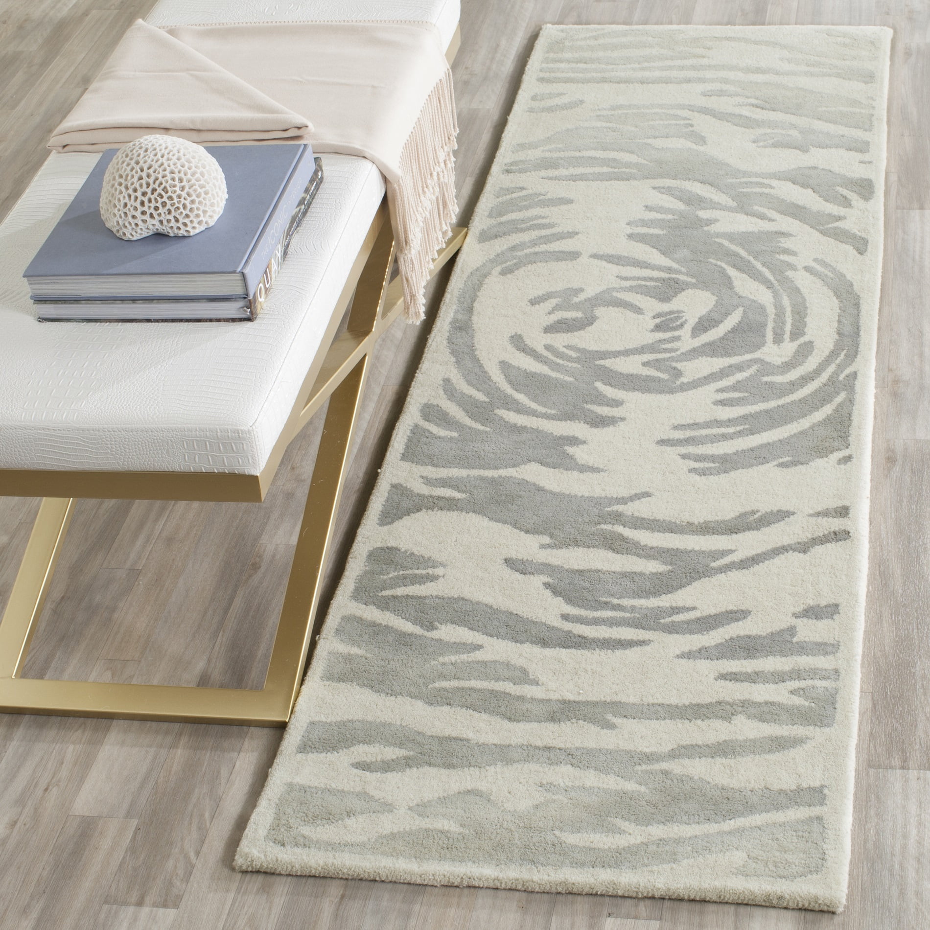 Ivory and Grey Hand-Tufted Wool Runner Rug, 2'3" x 7'