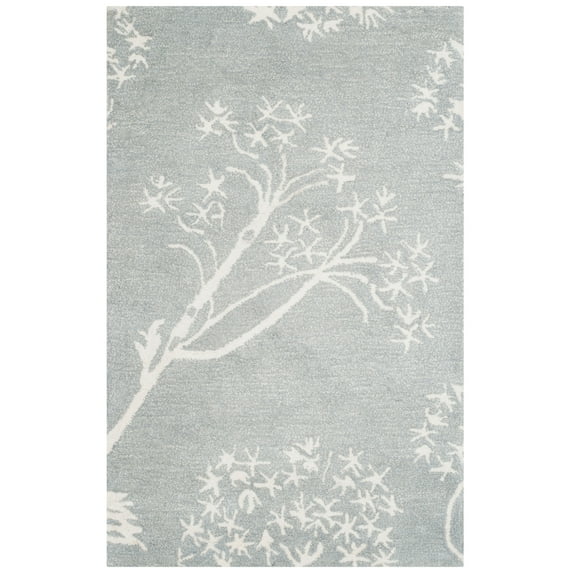 SAFAVIEH Bella Kiro Floral Area Rug, Light Blue/Ivory, 2'6" x 4'