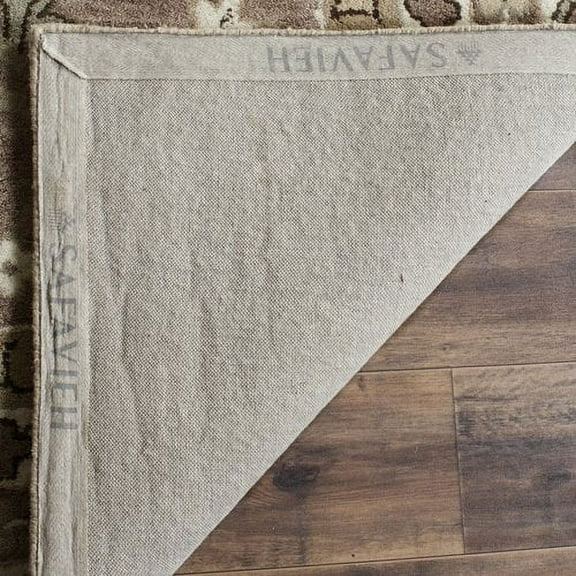 SAFAVIEH Bella Leah Medallion Traditional Wool Area Rug, Taupe/Light Grey, 5' x 8'