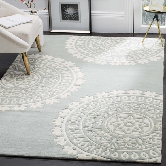 SAFAVIEH Bella Lucinda Medallion Geometric Wool Area Rug, Grey/Ivory, 7' x 7' Square