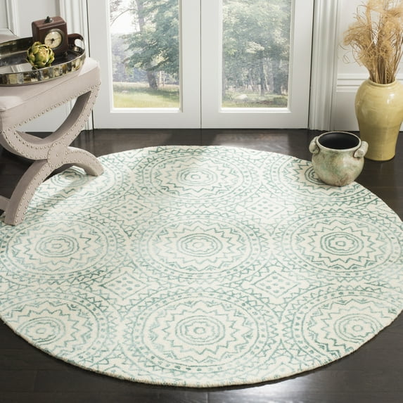 SAFAVIEH Bella Natalee Medallion Geometric Wool Area Rug, Ivory/Blue, 5' x 5' Round