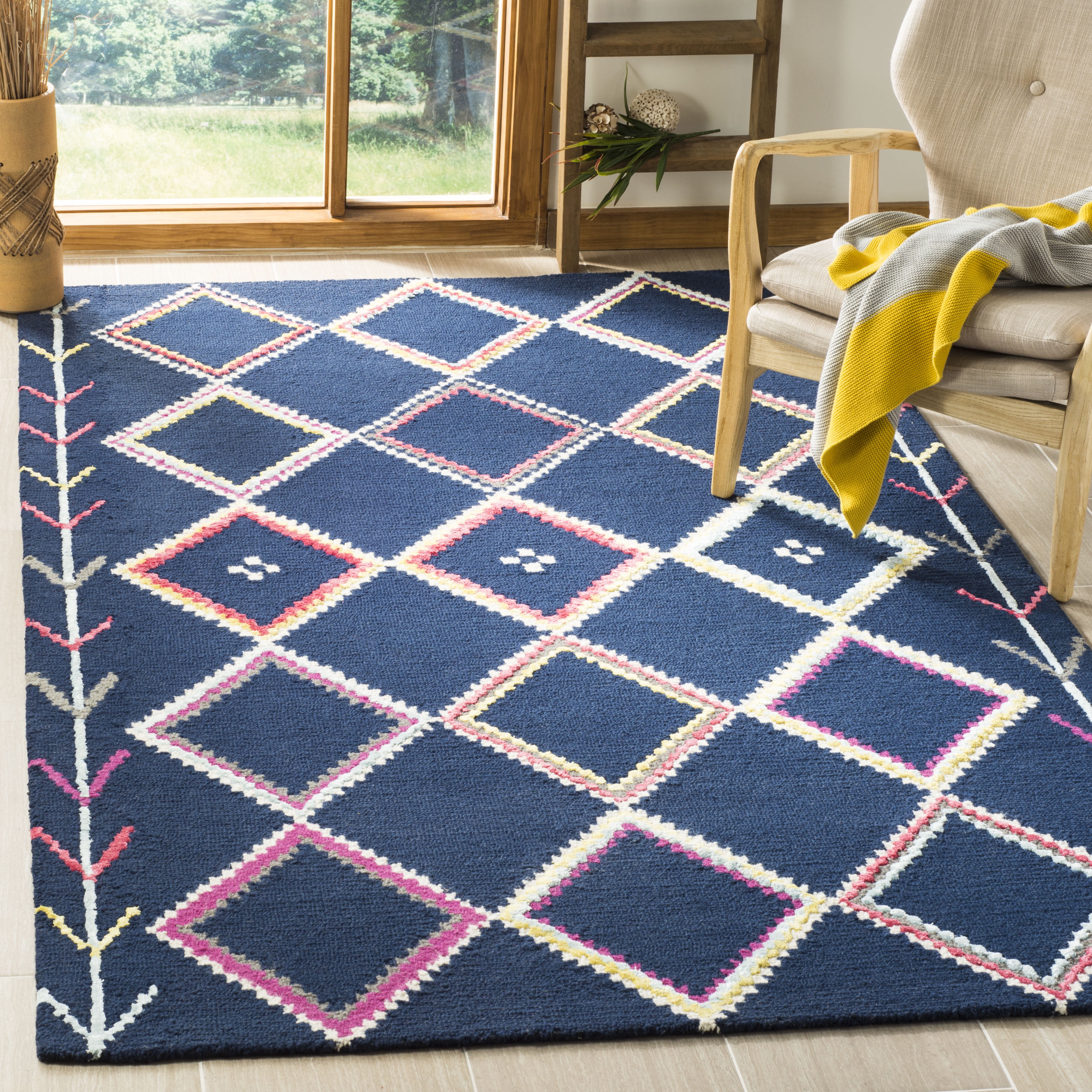 SAFAVIEH Bellagio Delicia Geometric Wool Area Rug, Navy/Multi, 5' x 5 ...