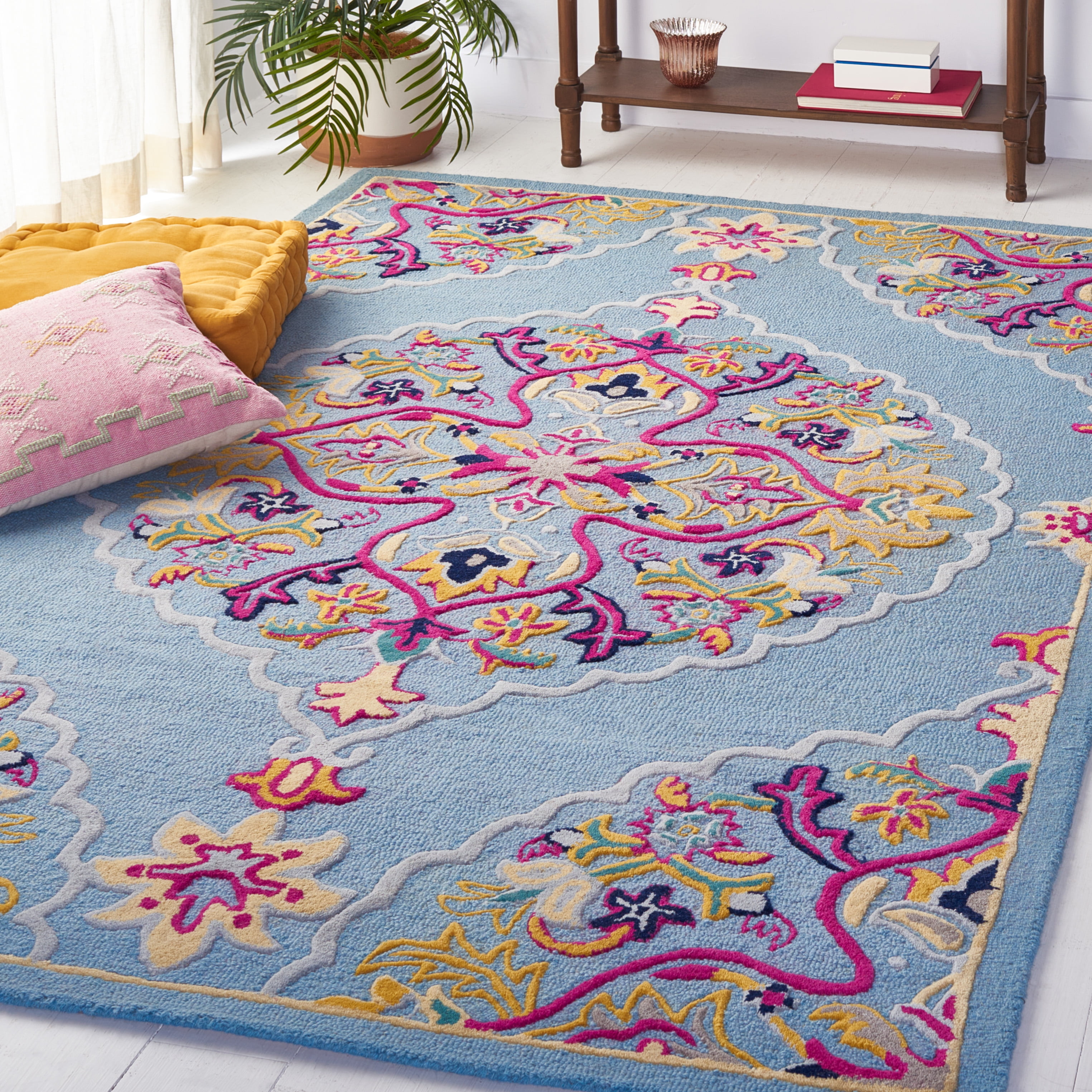 SAFAVIEH Bellagio Rio Floral Wool Area Rug, Light Blue/Multi, 5' x 5' Square