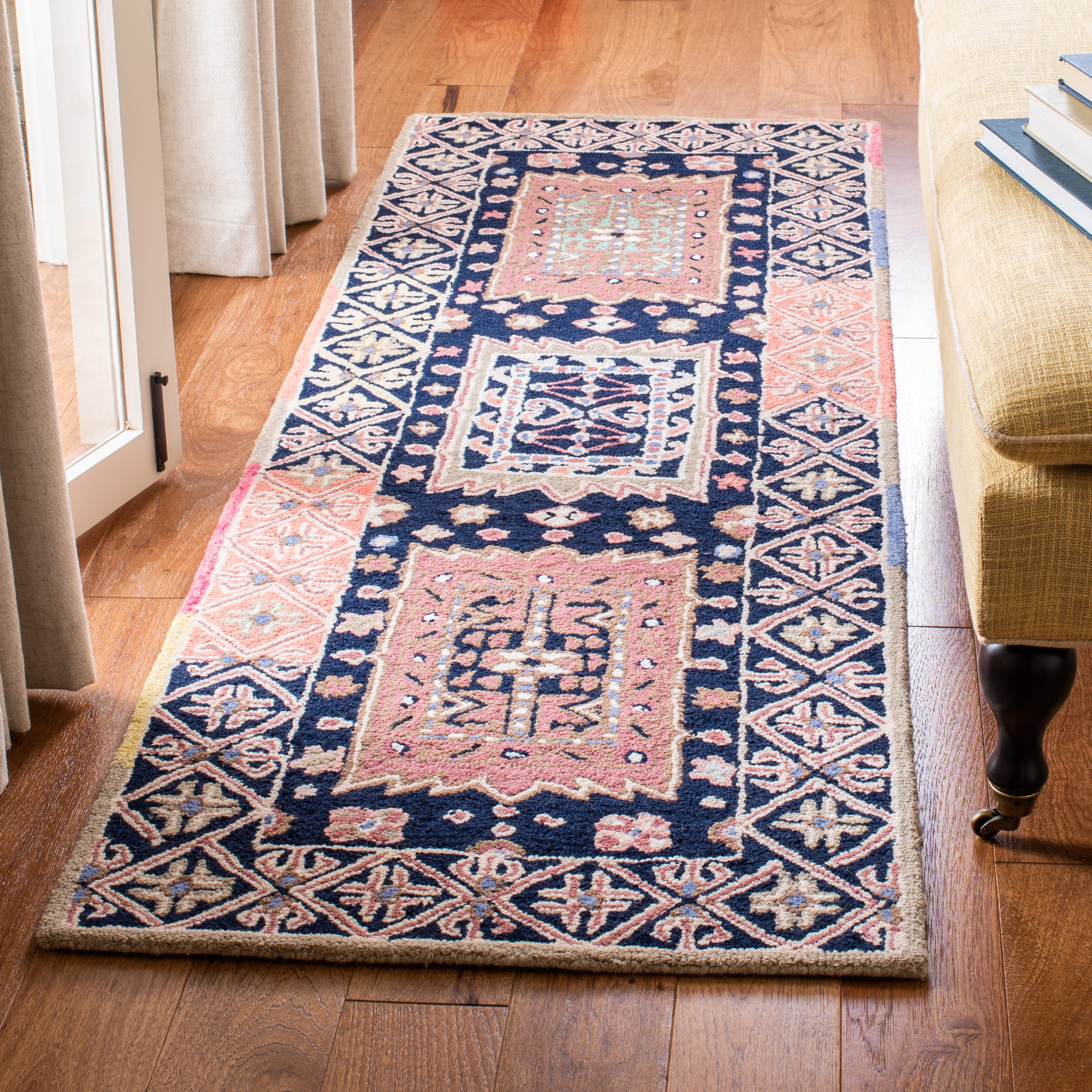 SAFAVIEH Bellagio Petar Geometric Wool Runner Rug, Black/Navy, 2'3" x 7'