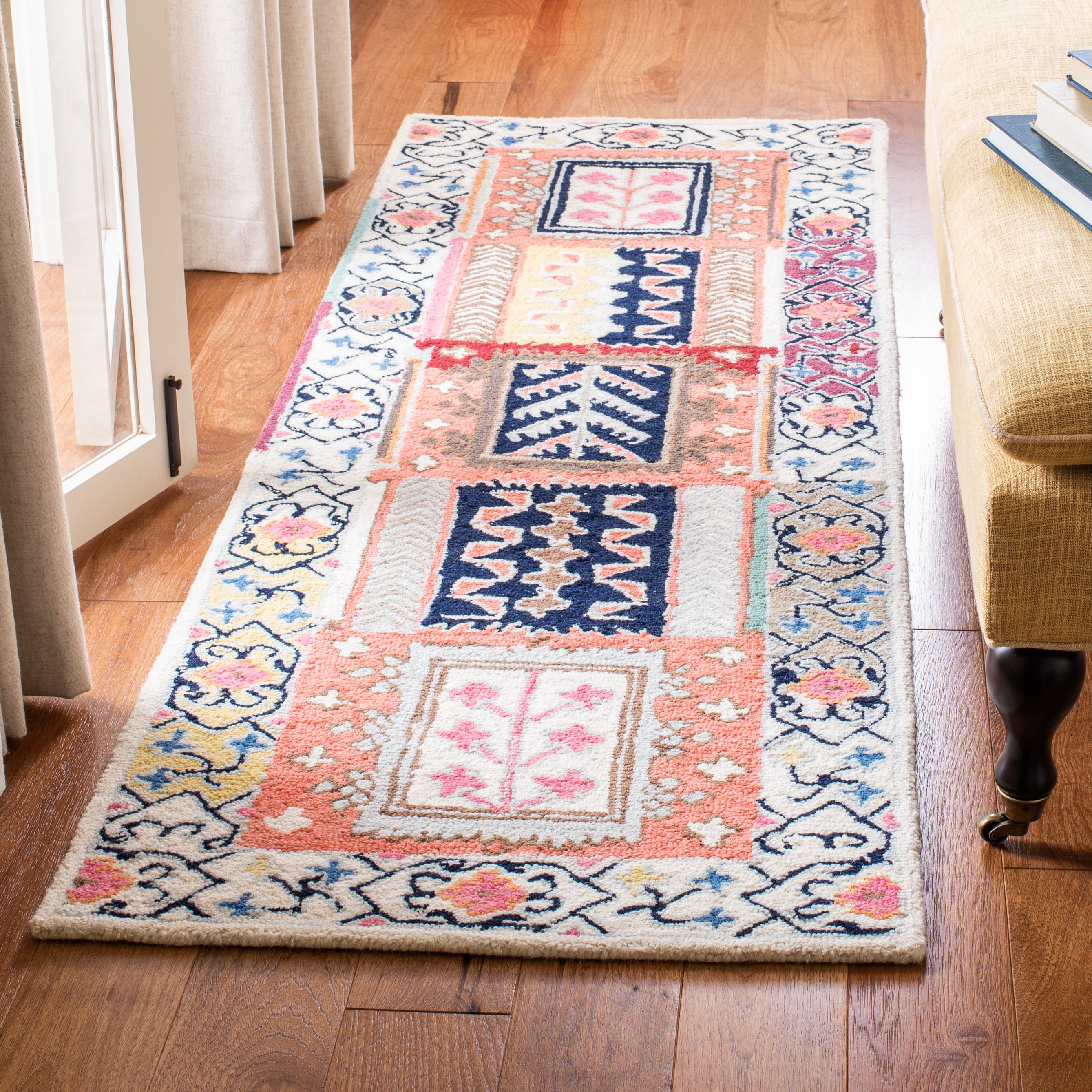 SAFAVIEH Bellagio Caiden Abstract Wool Runner Rug, Ivory/Gold, 2'3" x 7'