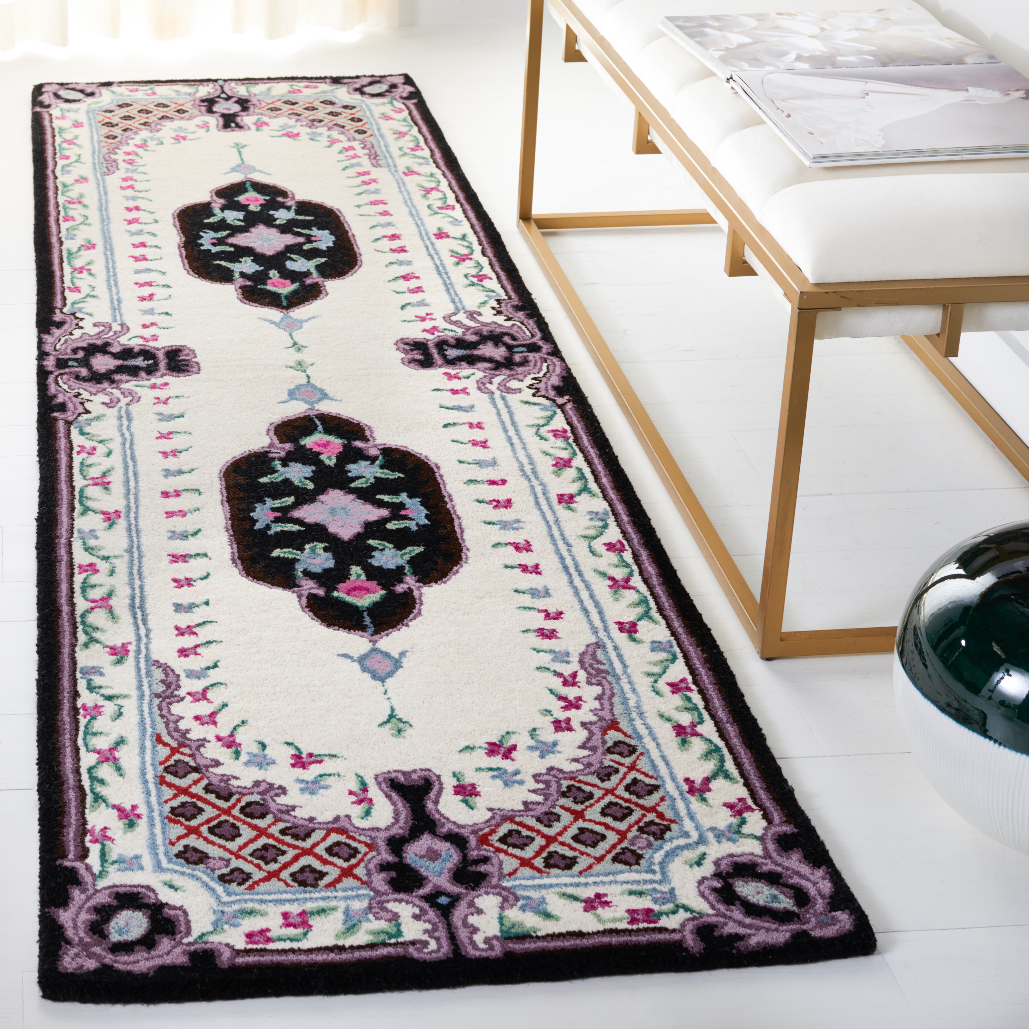 SAFAVIEH Bellagio Chandler Floral Wool Runner Rug, Ivory/Black, 2'3" x 8'