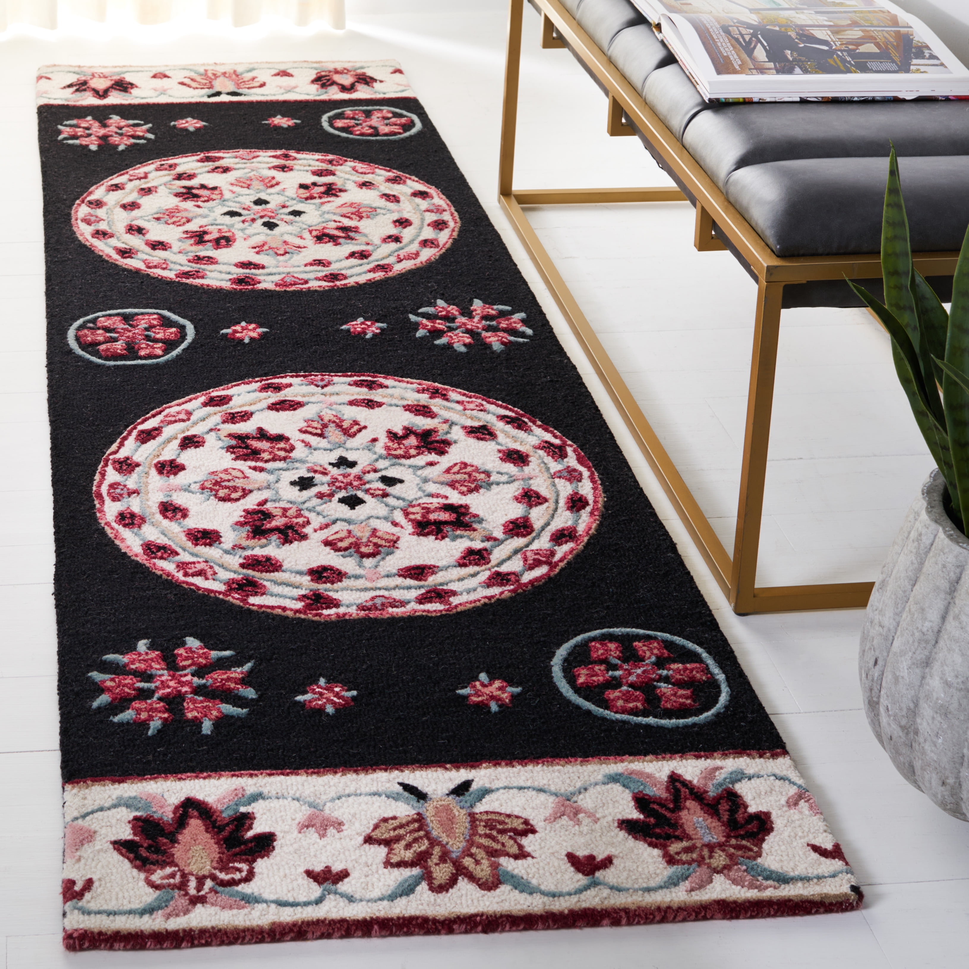 SAFAVIEH Bellagio Vanessa Floral Wool Runner Rug, Black/Ivory, 2'3" x 8'