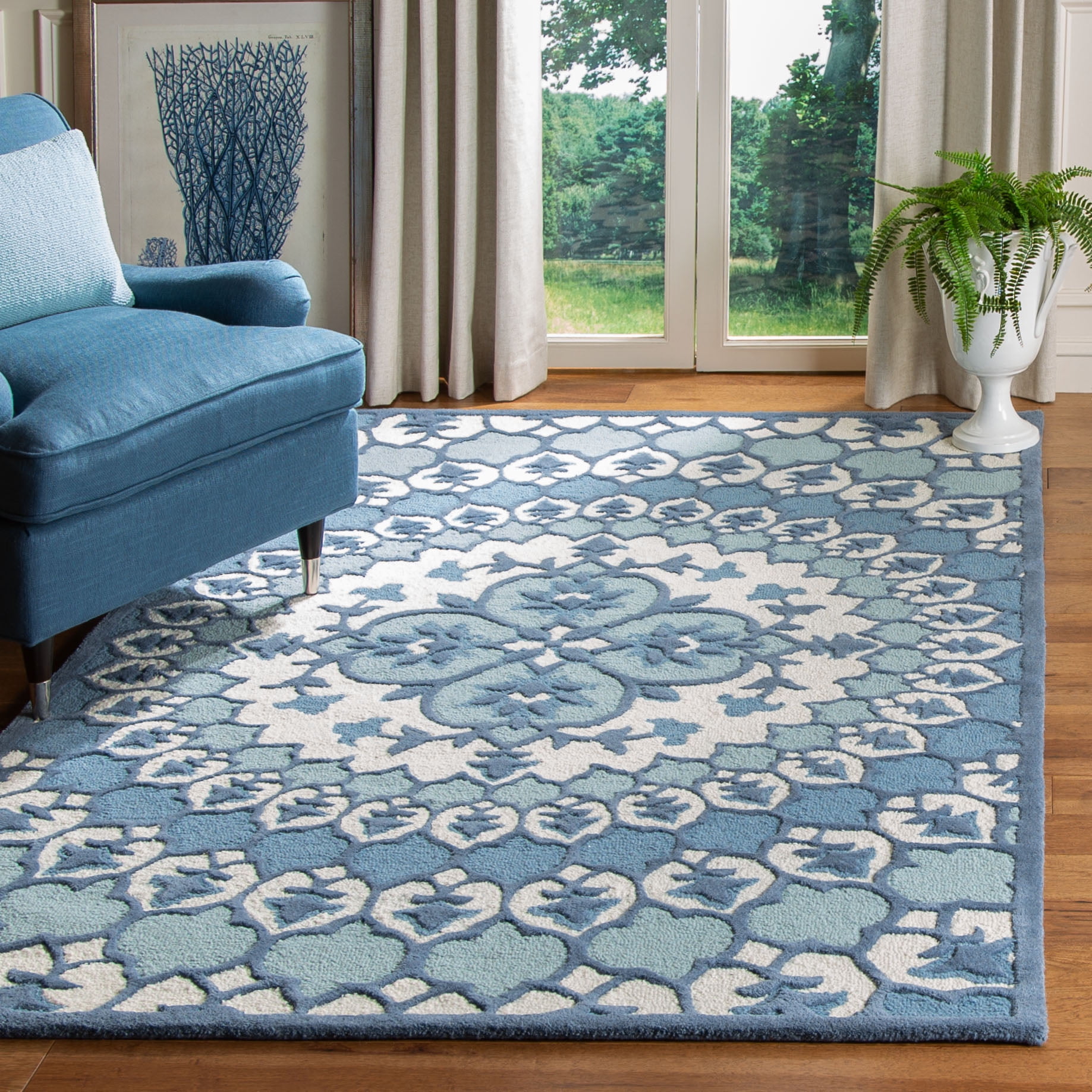 SAFAVIEH Bellagio Zoja Floral Wool Area Rug, Ivory/Blue, 5' x 8'