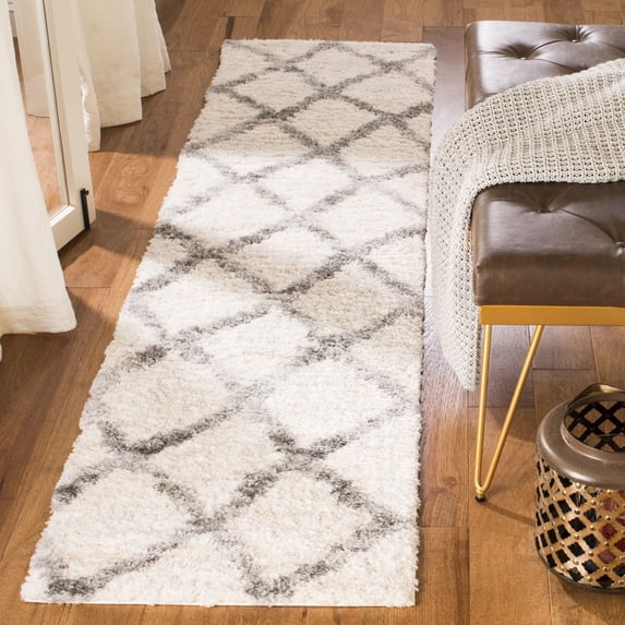 SAFAVIEH Berber Abel Geometric Shag Runner Rug, Cream/Gray, 2' x 10'