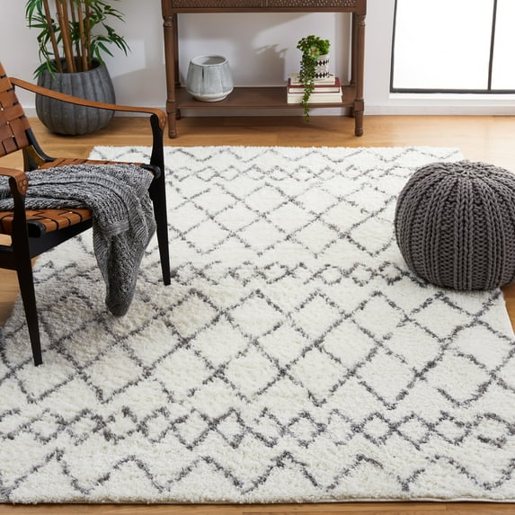 SAFAVIEH Berber Feride Geometric Shag Area Rug, Cream/Light Gray, 5'1" x 5'1" Square