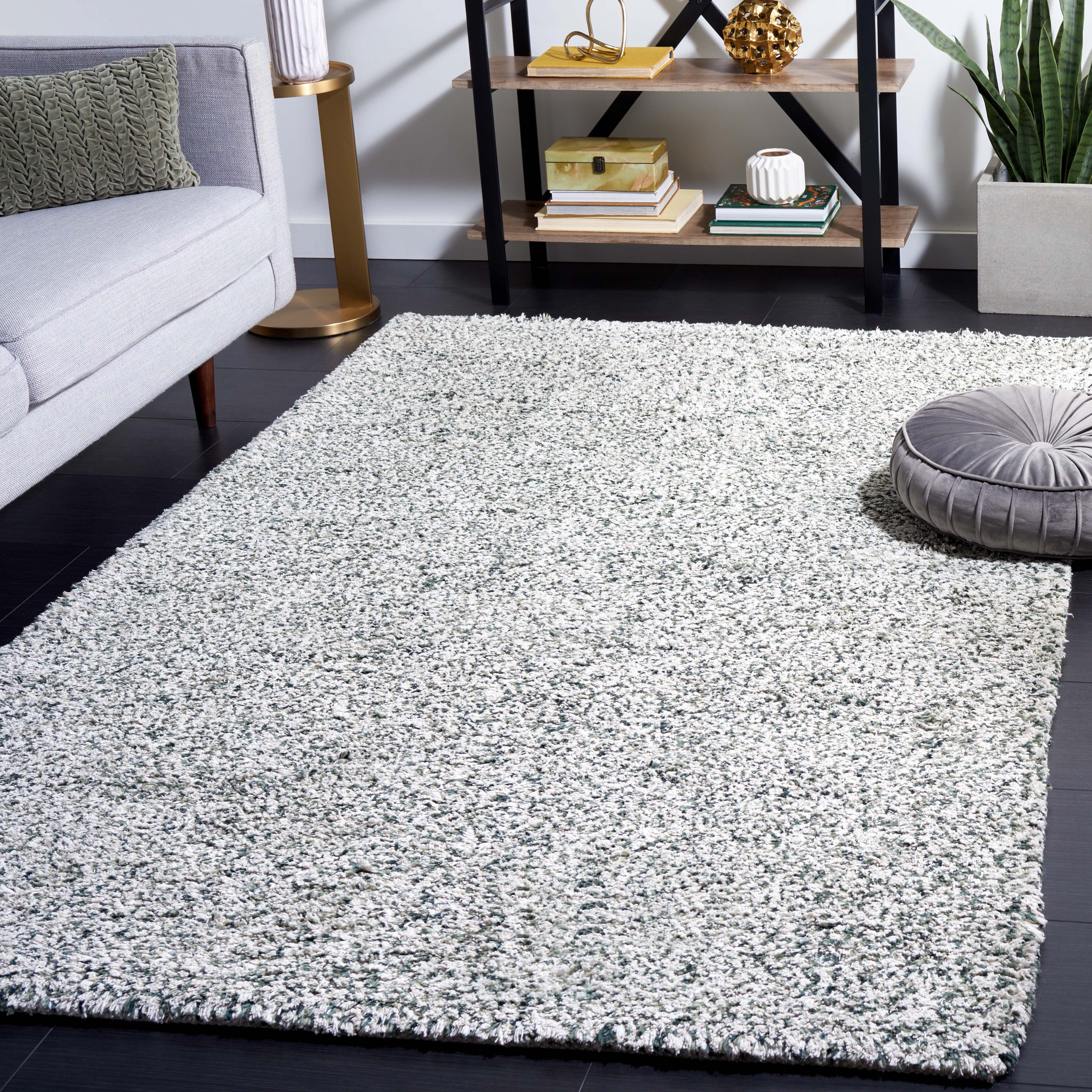 SAFAVIEH Berber Deena Distressed Area Rug, Ivory/Green, 6' x 9'