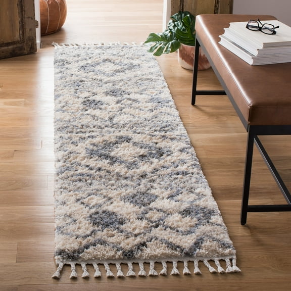 SAFAVIEH Berber Fringe Tatjana Aztec Shag Runner Rug, Cream/Navy, 2' x 6'