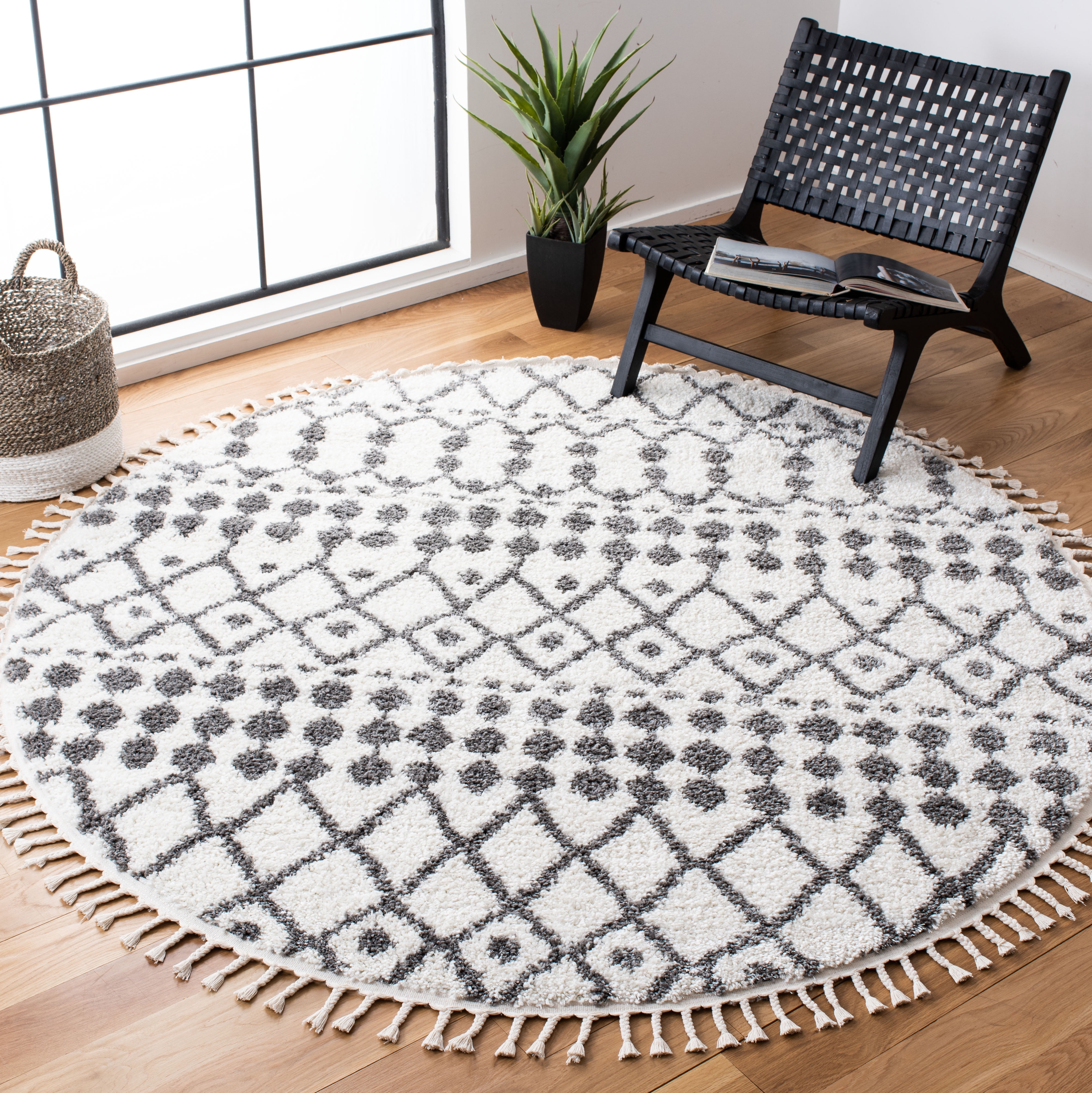 SAFAVIEH Berber Fringe Sunny Aztec Shag Area Rug, Ivory/Dark Gray, 6'7 ...