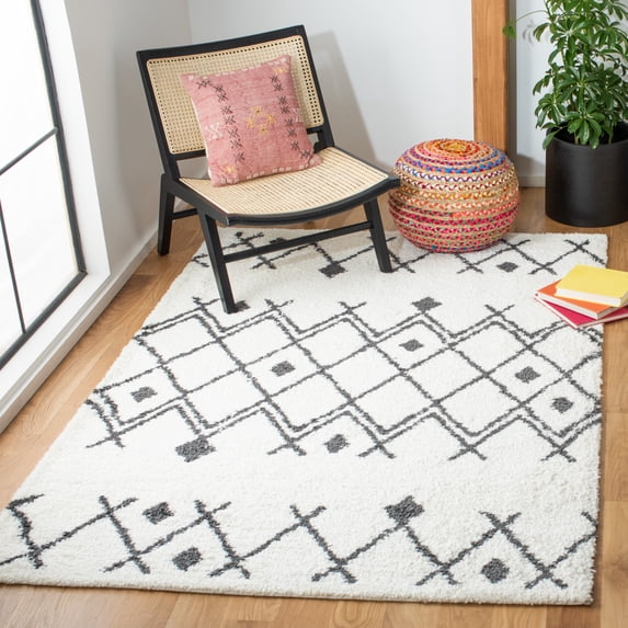 SAFAVIEH Berber Jilliean Geometric Shag Area Rug, Ivory/Dark Gray, 5'1" x 5'1" Square