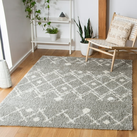 SAFAVIEH Berber Jilliean Geometric Shag Area Rug, Light Gray/Cream, 5'1" x 7'6"