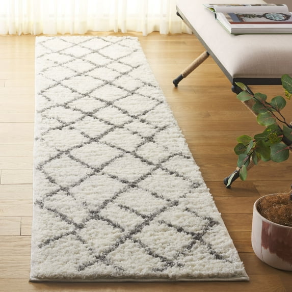 SAFAVIEH Berber Bentley Geometric Shag Runner Rug, Cream/Light Gray, 2'2" x 9'