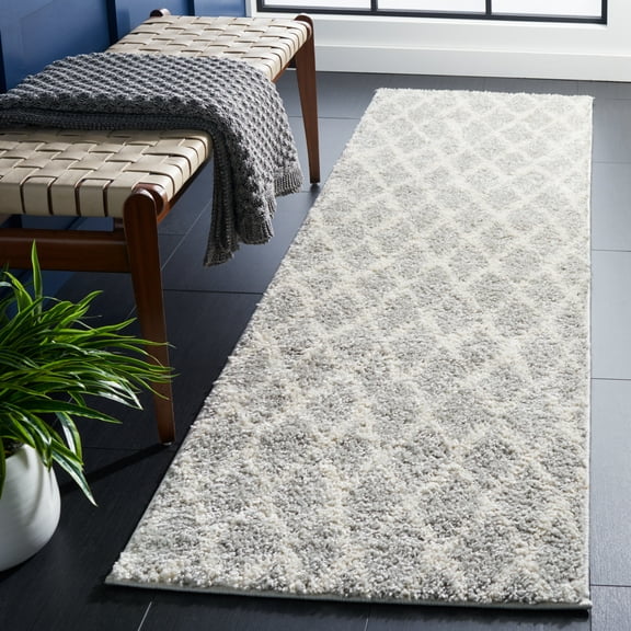 SAFAVIEH Berber Andrina Geometric Shag Runner Rug, Light Gray/Cream, 2'3" x 8'