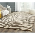 thumbnail image 1 of SAFAVIEH Bergama Lily Animal Print Wool Area Rug, Beige/Brown, 4' x 6', 1 of 9