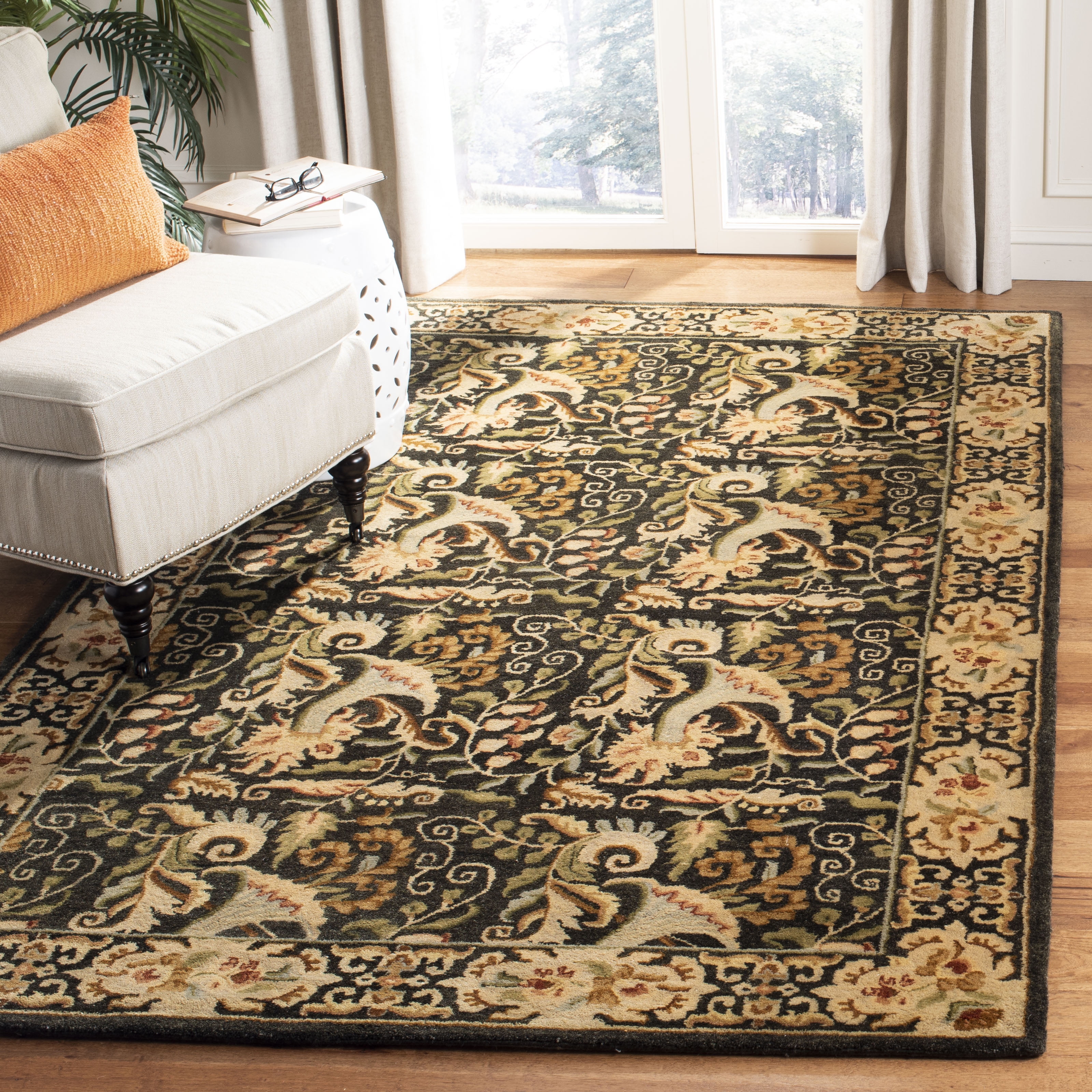 SAFAVIEH Bergama Pompeii Floral Bordered Wool Area Rug, Charcoal, 4' x 6'