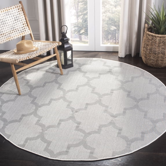 SAFAVIEH Machine Washable Rug Indoor/Outdoor Bermuda Collection - Bermuda Abraham Geometric Quatrefoil Indoor/Outdoor Area Rug Ivory/Light Grey, 6'7" x 6'7" Round