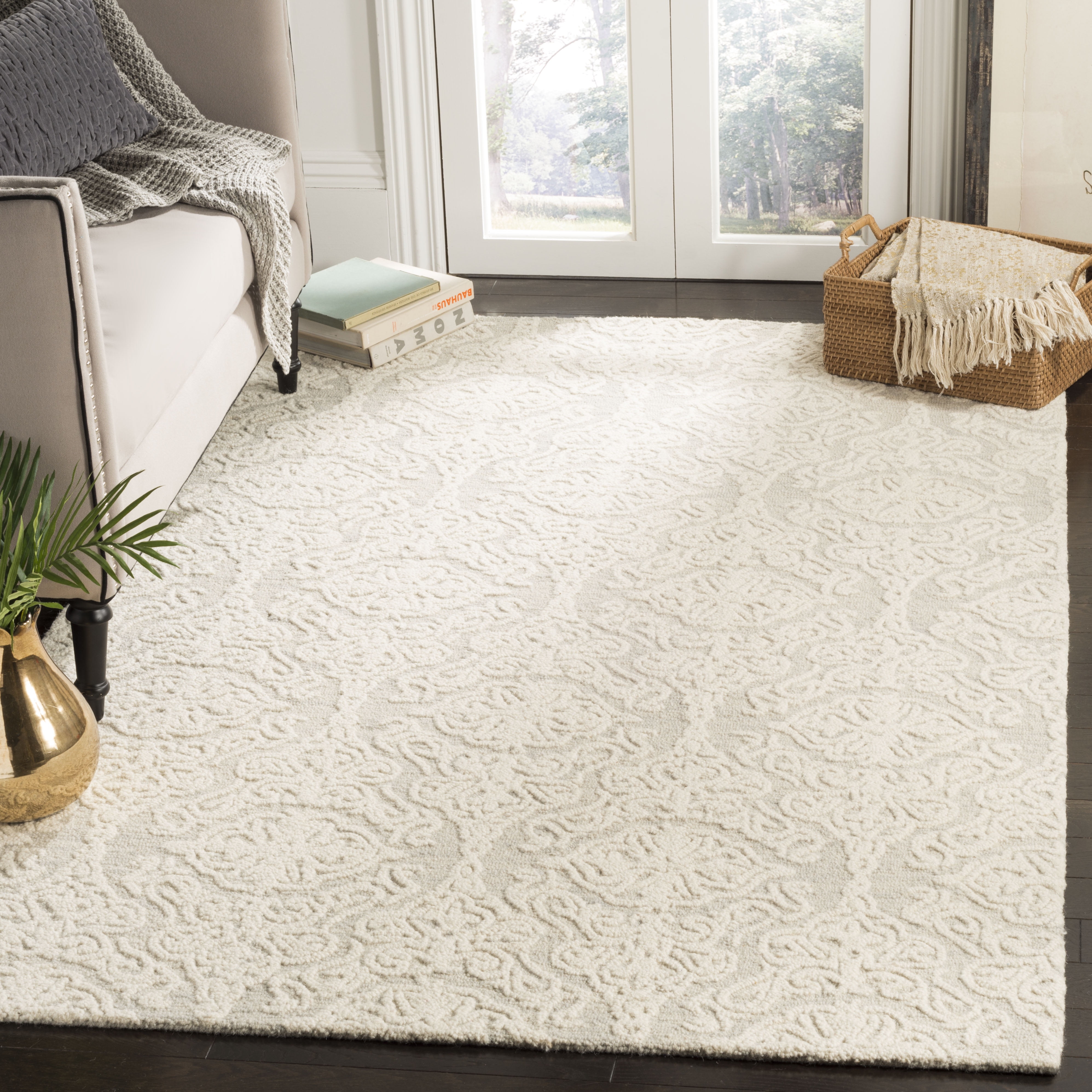 Ivory Floral Hand-Tufted Wool 8' x 10' Area Rug