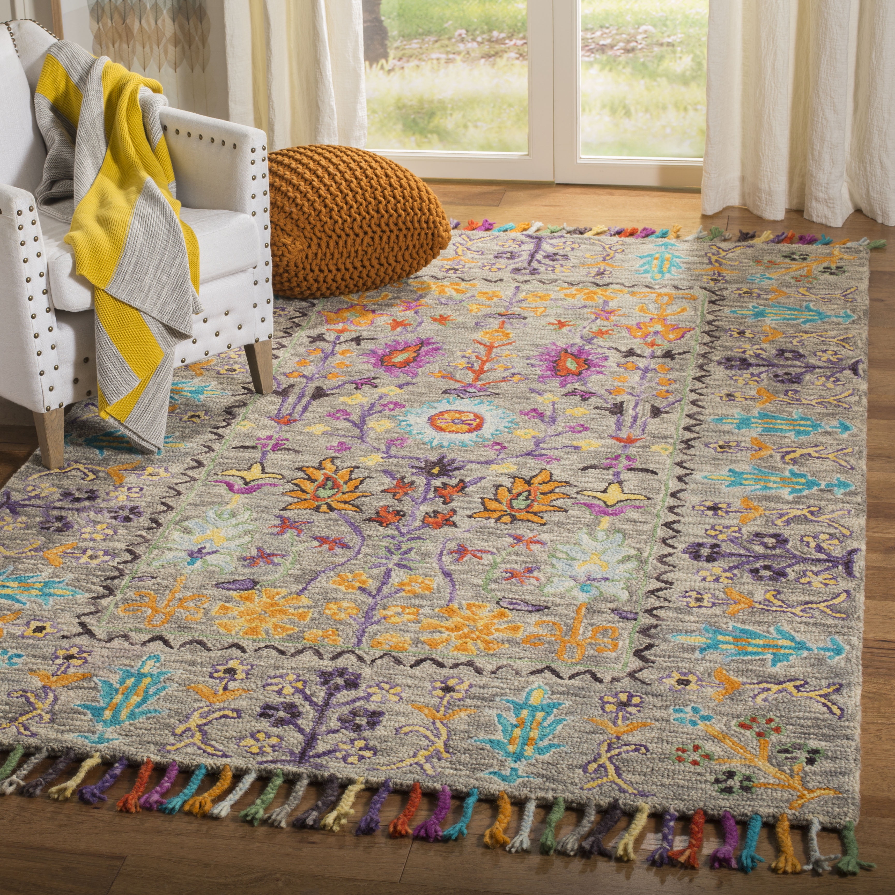 Handmade Gray Wool Tufted Square Blossom Rug - 4' x 4'