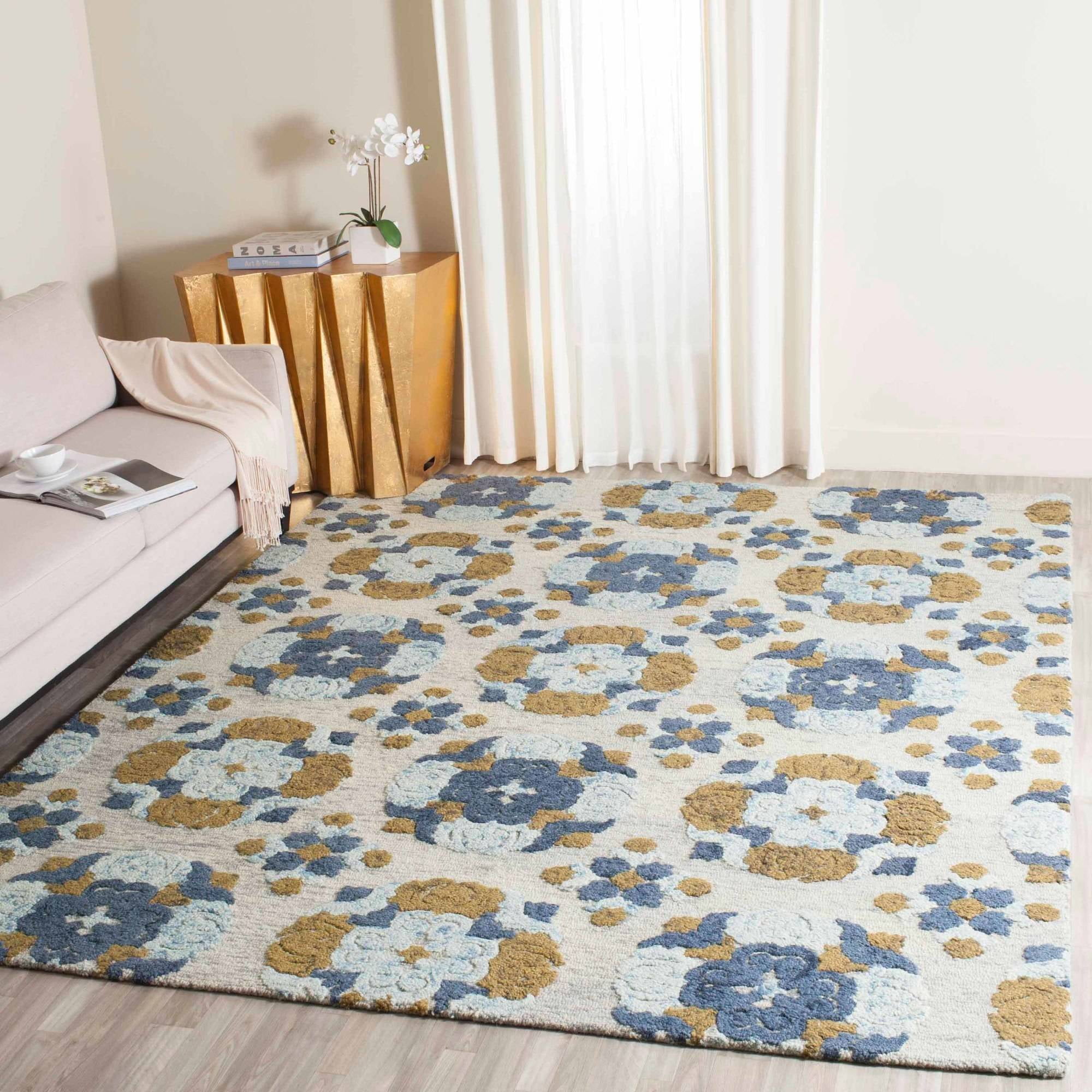 Beige and Multicolor Tufted Wool Floral Area Rug, 5' x 8'