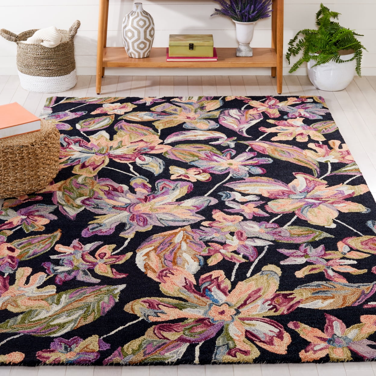 Handmade Black and Plum Floral Wool Area Rug, 3' x 5'