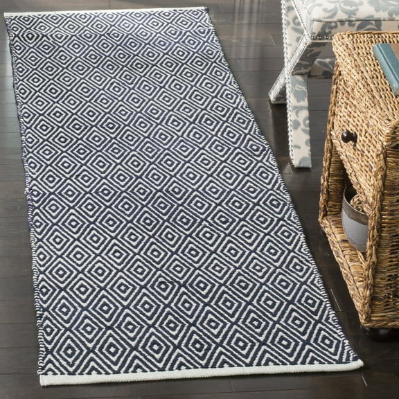 SAFAVIEH Boston Victoria Geometric Diamonds Runner Rug, Navy, 2'3" x 11'