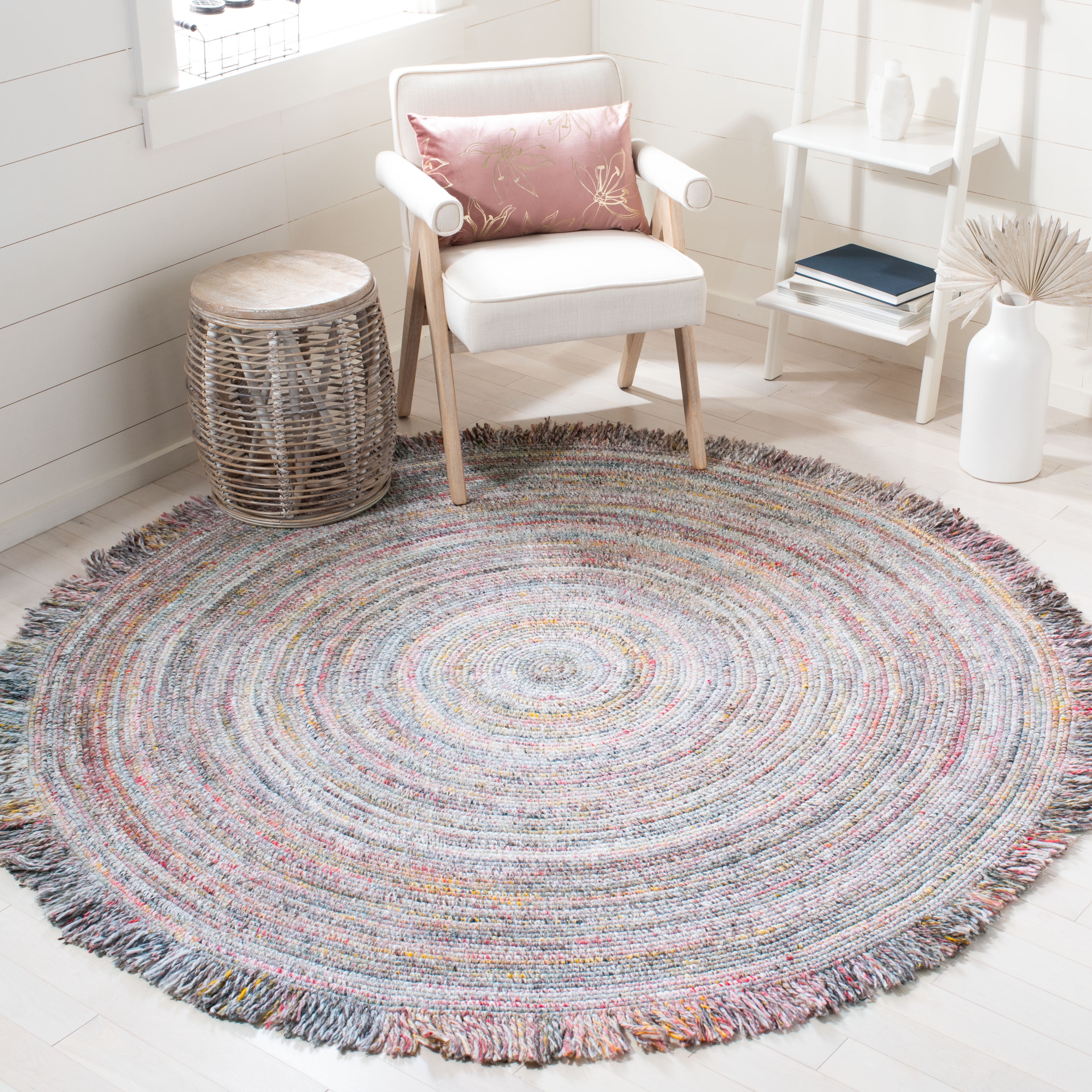 SAFAVIEH Braided Isador Solid Polyester Reversible Area Rug, Gray/Red, 4' x 4' Round