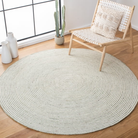 SAFAVIEH Braided Beuregard Solid Reversible Area Rug, Green/Ivory, 4' x 4' Round