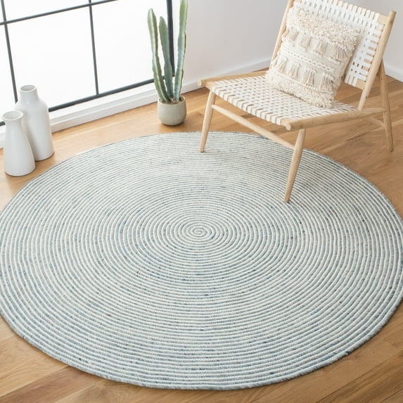 SAFAVIEH Braided Beuregard Solid Reversible Area Rug, Gray/Ivory, 6' x 6' Round