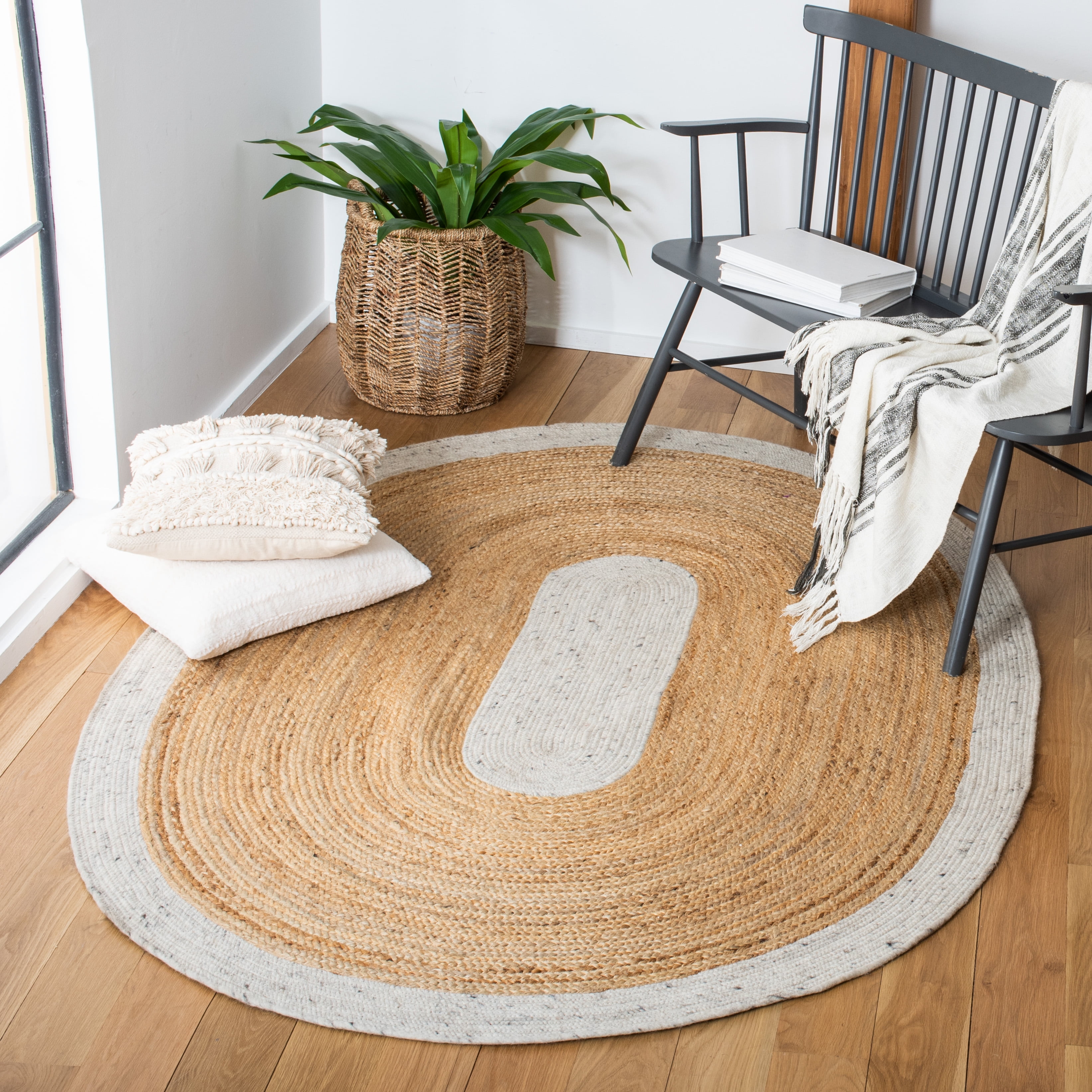 SAFAVIEH Braided Carina Bordered Reversible Area Rug, Light Gray/Natural, 4' x 6' Oval
