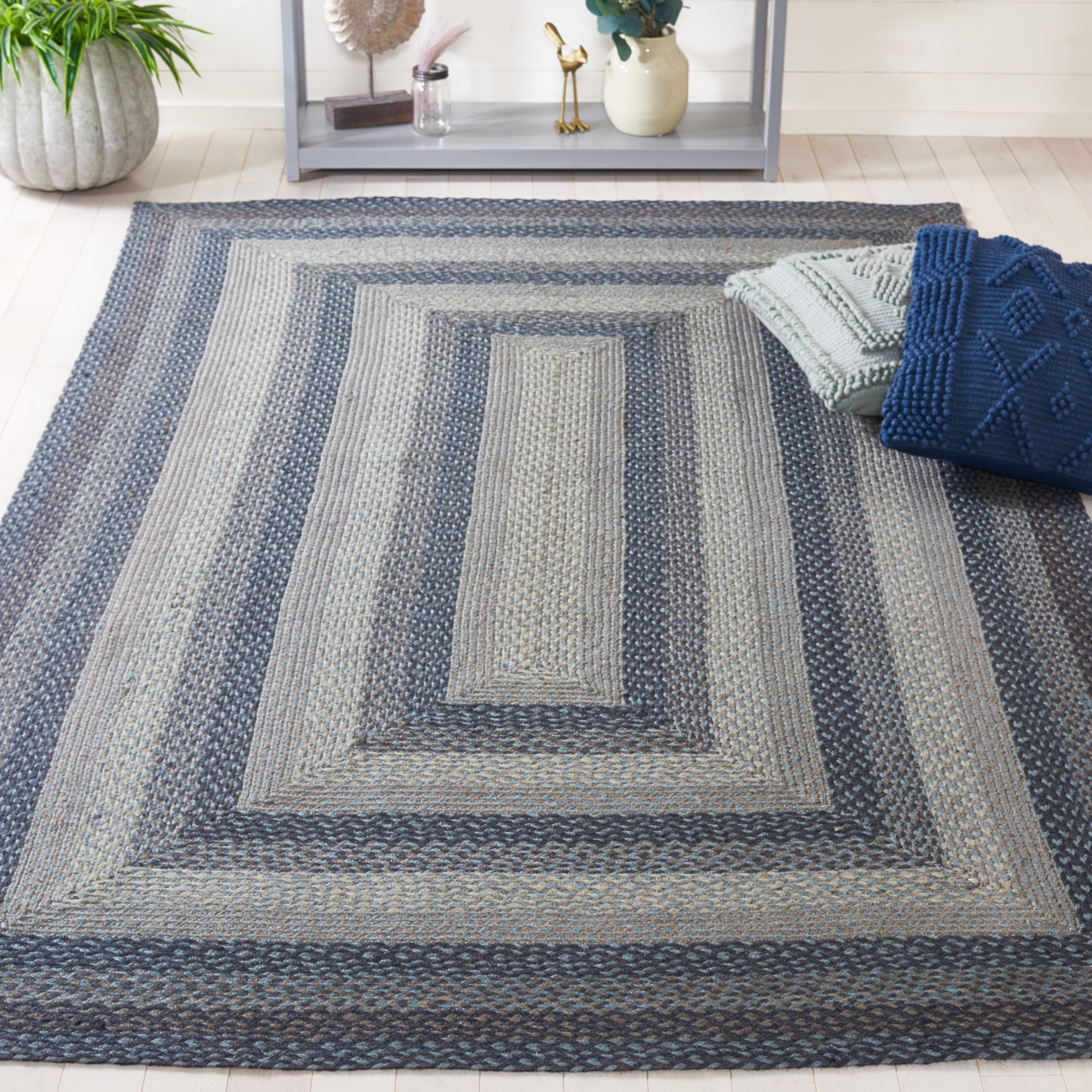 SAFAVIEH Braided Dorinda Bordered Reversible Area Rug, Gray/Blue, 6' x 6' Square